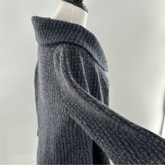 Max studio womens sweater size M grey blue houndstooth wool old money cardigan - Picture 6 of 12